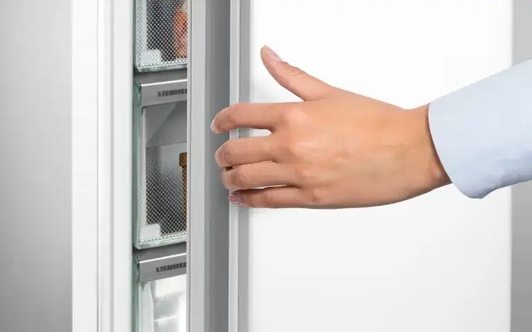système d'ouverture de porte liebherr easyopen